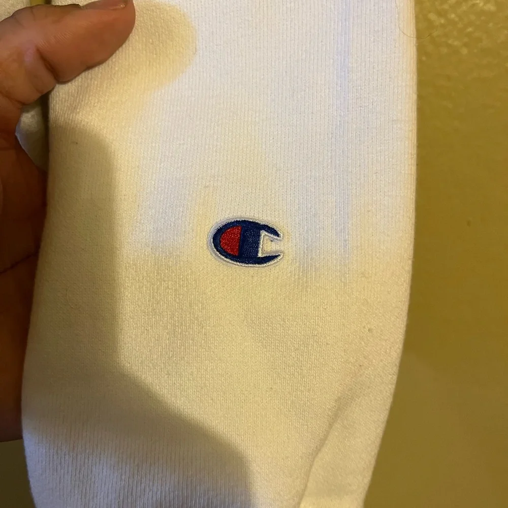 Men’s White Champion Crewneck - Picture 4 of 5